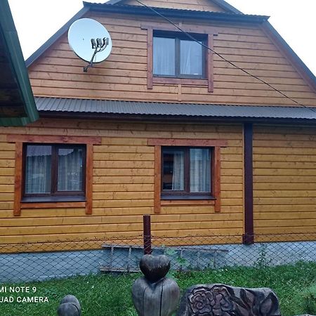 Садиба Брусний Mîkulîciîn Exterior foto