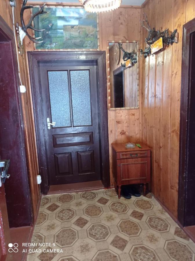 Садиба Брусний Mîkulîciîn Exterior foto