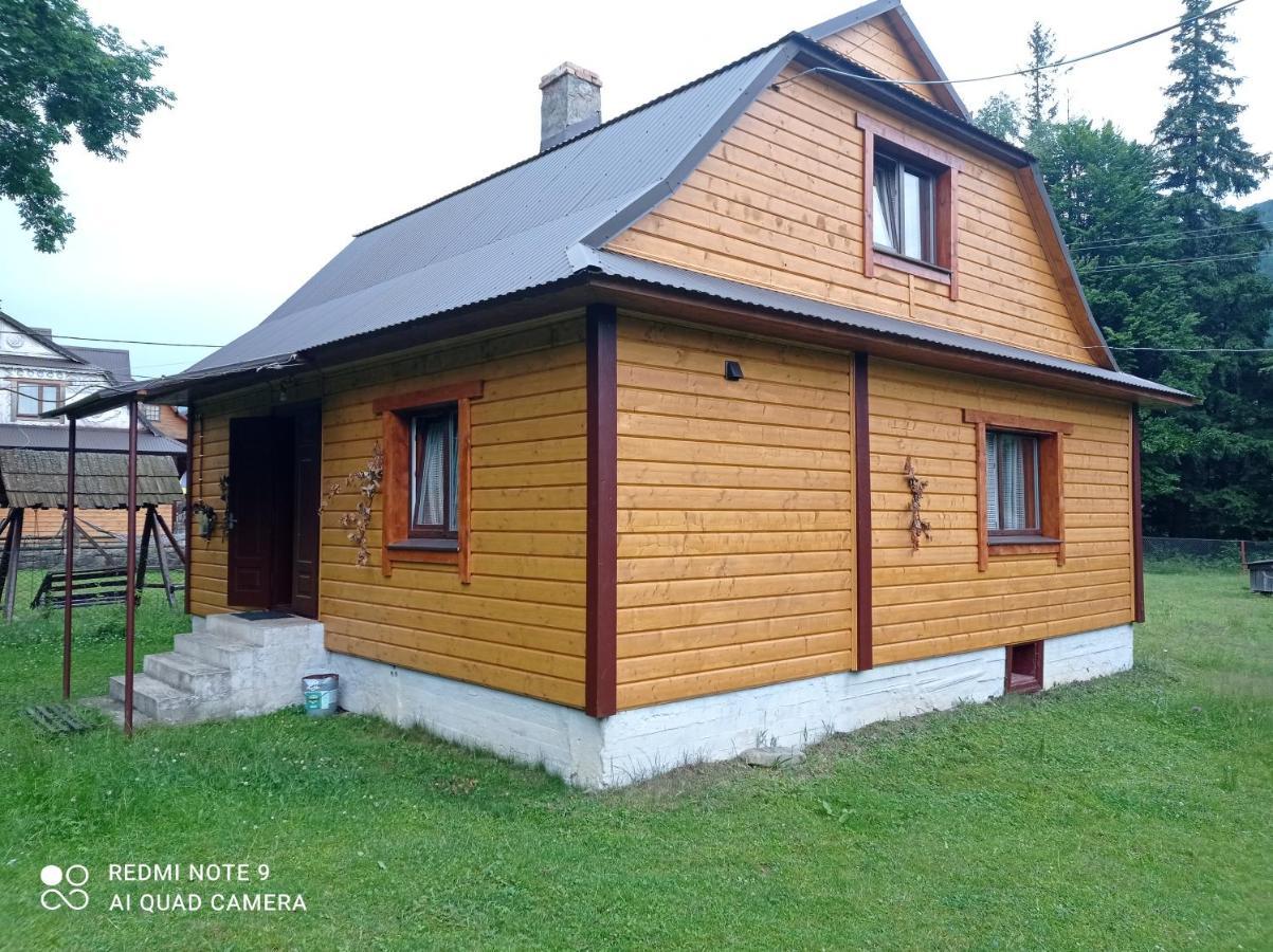 Садиба Брусний Mîkulîciîn Exterior foto