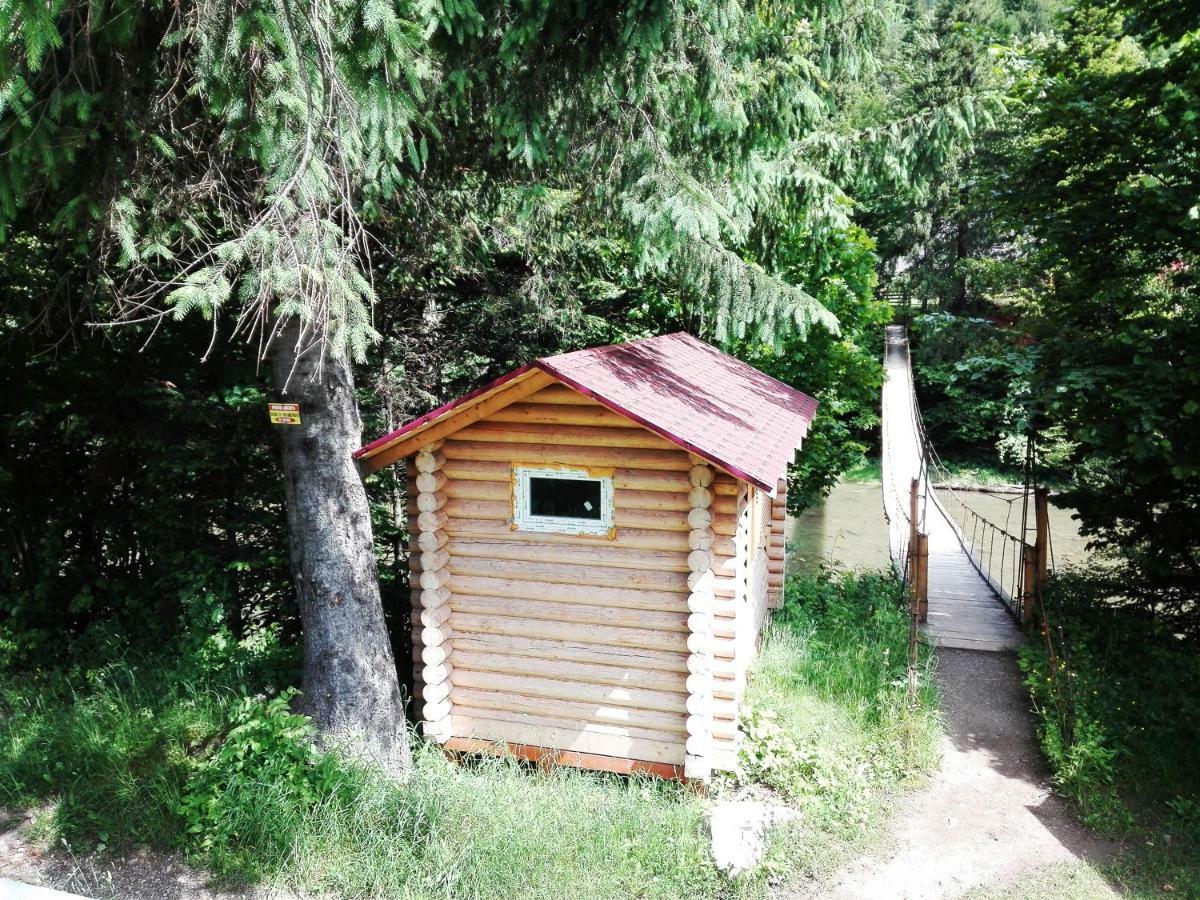 Садиба Брусний Mîkulîciîn Exterior foto